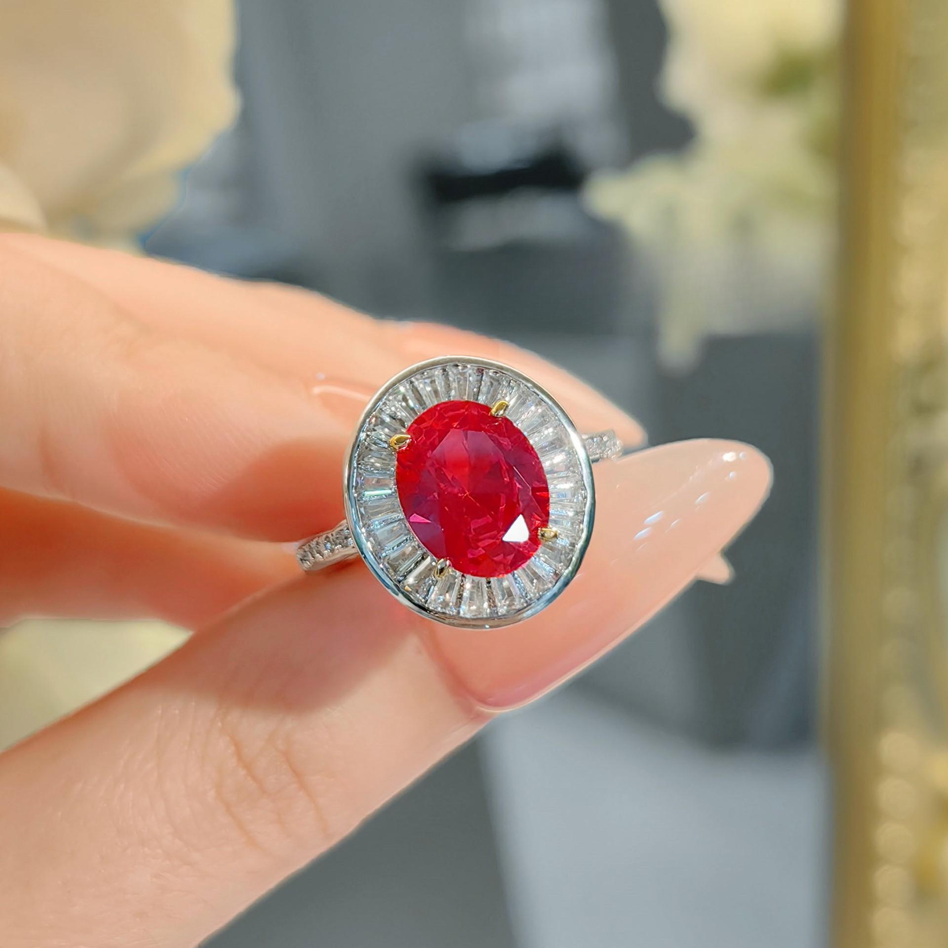 Модное кольцо из красного корунда T-Square, легкое роскошное кольцо с дренажным эффектом цвета голубиной крови и красным бриллиантом с высоким содержанием углерода для женщин
Модное кольцо из красного корунда T-Square, легкое роскошное кольцо с дренажным эффектом цвета голубиной крови и красным бриллиантом с высоким содержанием углерода для женщин