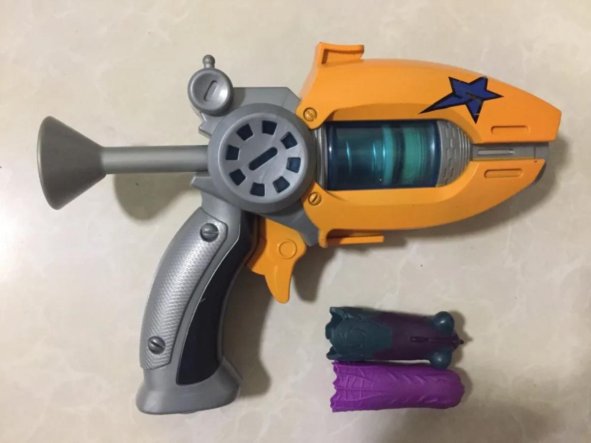 22 см синий, оранжевый, синий, поколение 1, игрушечный пистолет Slugterra с 3 пулями, пистолет для мальчиков
22 см синий, оранжевый, синий, поколение 1, игрушечный пистолет Slugterra с 3 пулями, пистолет для мальчиков