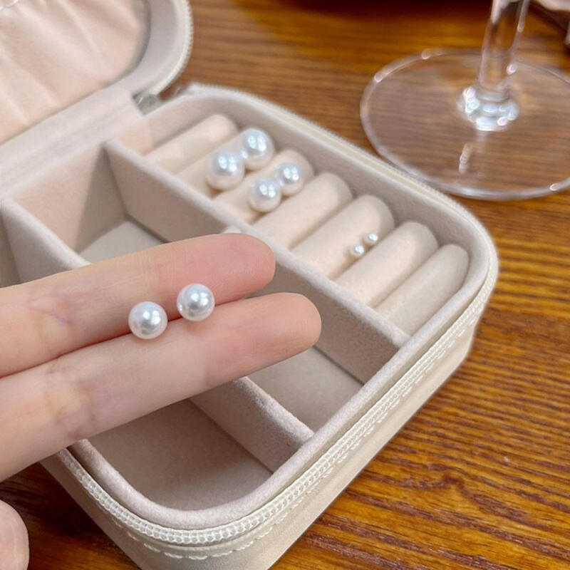 Pearl Silver Needle Wedding Earrings for Hanbok Wedding Daily Wear 6mm
Pearl Silver Needle Wedding Earrings for Hanbok Wedding Daily Wear 6mm