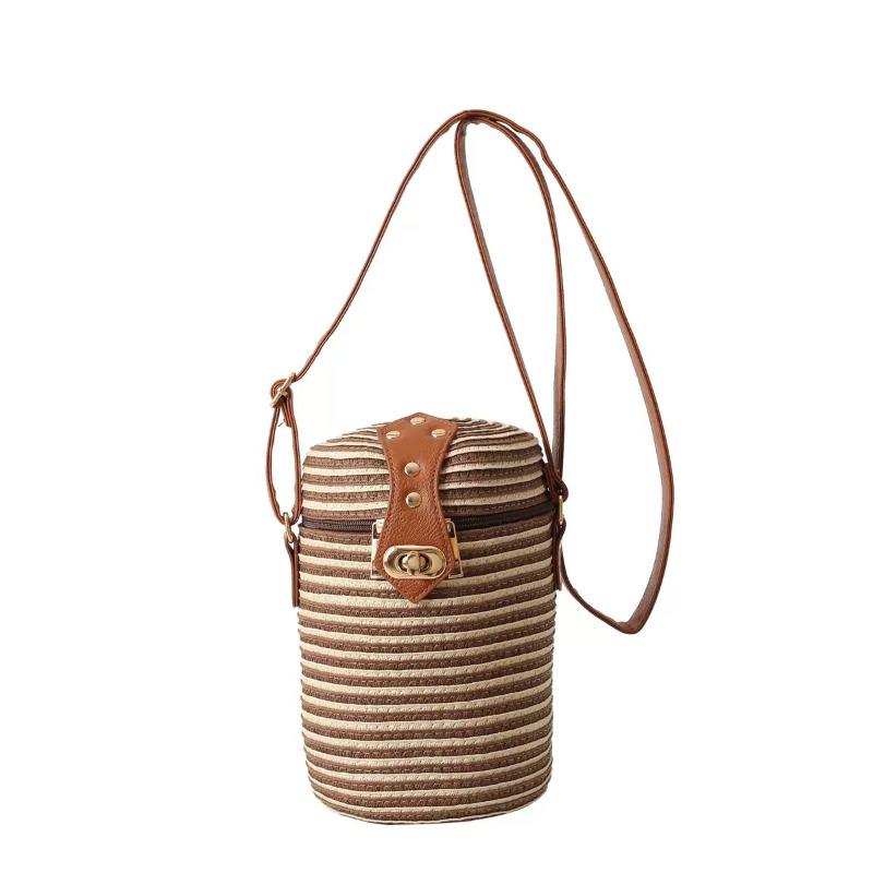 New shoulder straw woven bag women s leisure large-capacity hand-woven bag travel beach bag messenger bag women s bag Zipper buckle
New shoulder straw woven bag women s leisure large-capacity hand-woven bag travel beach bag messenger bag women s bag Zipper buckle