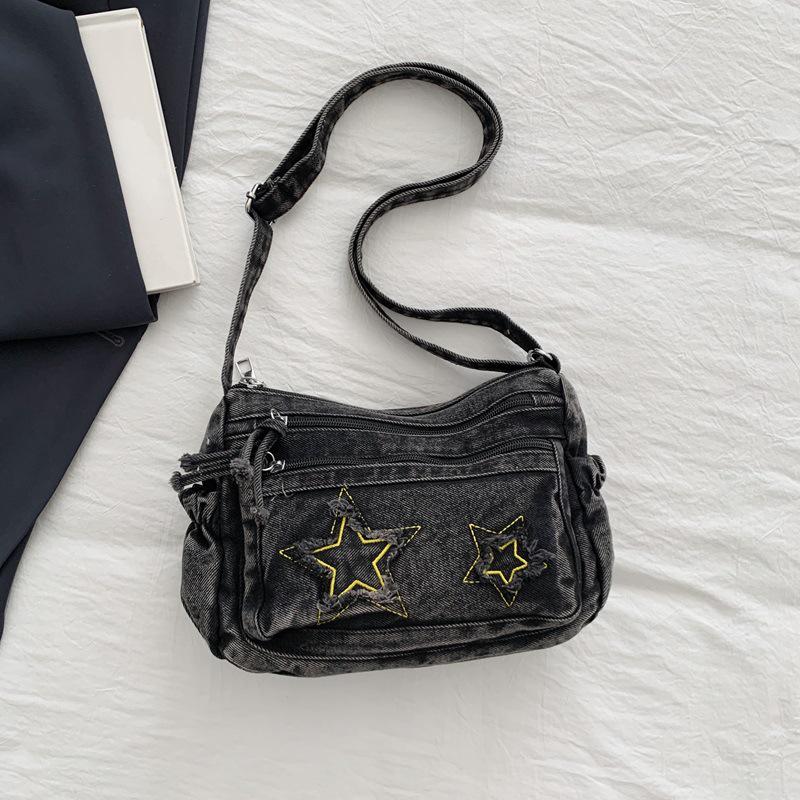 Korean Style Lightweight Denim Crossbody Bag - Fashionable Star Design чорний
Korean Style Lightweight Denim Crossbody Bag - Fashionable Star Design чорний