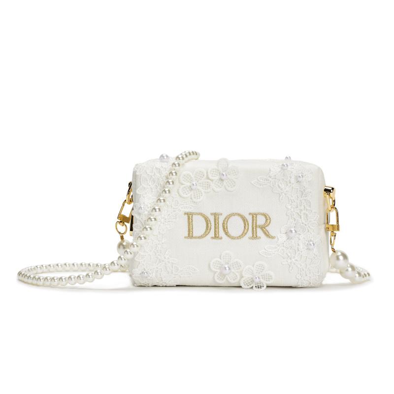 Ручна робота DIY Сумка для косметики в стилі Dior з перероблених матеріалів Diy Makeup Bag
Ручна робота DIY Сумка для косметики в стилі Dior з перероблених матеріалів Diy Makeup Bag