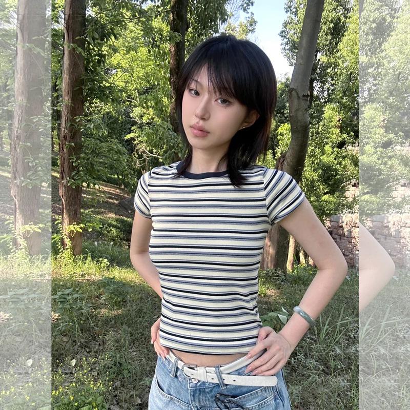 Southeast Asia Exclusive Women s Color Block Striped Round Neck Short Sleeve T-shirt Medium
Southeast Asia Exclusive Women s Color Block Striped Round Neck Short Sleeve T-shirt Medium