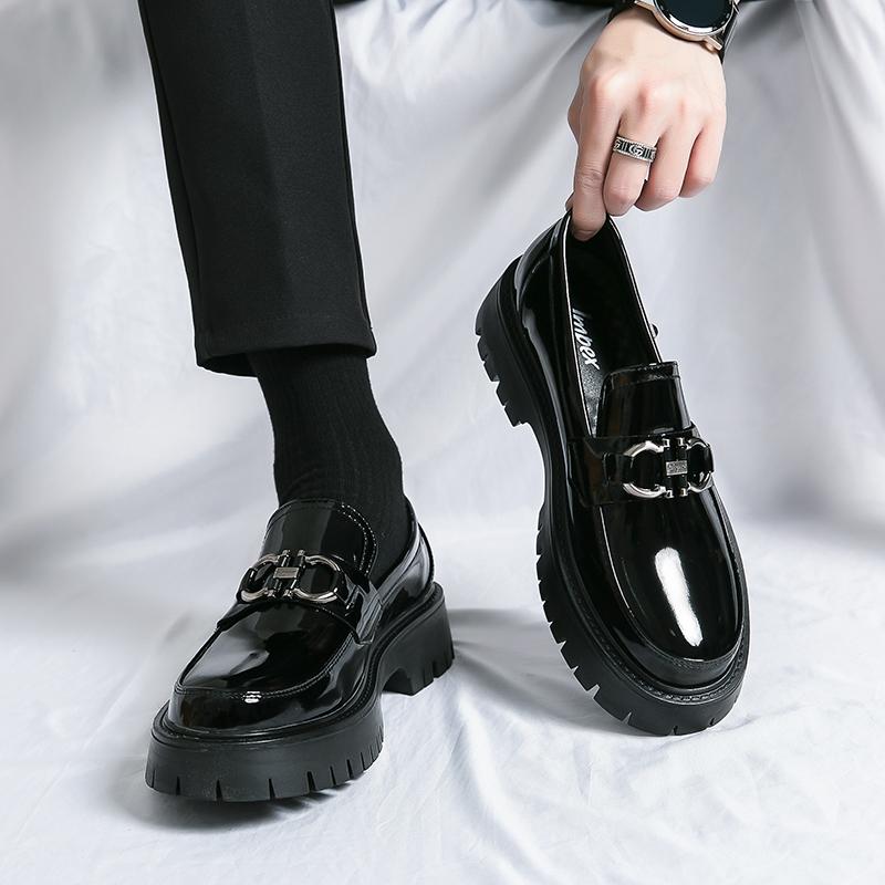 Мужские туфли-лоферы на платформе, увеличивающие рост, деловые туфли, черные лакированные туфли на толстой подошве EU: 45 чёрный
Мужские туфли-лоферы на платформе, увеличивающие рост, деловые туфли, черные лакированные туфли на толстой подошве EU: 45 чёрный
