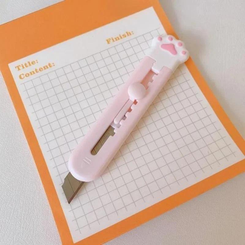 Mini Cute Cat Paw Utility Knife Lovely Cat Paw Kawaii Open Box Cutter Letter Envelope Opener Mail Knife School Office Supplies
Mini Cute Cat Paw Utility Knife Lovely Cat Paw Kawaii Open Box Cutter Letter Envelope Opener Mail Knife School Office Supplies