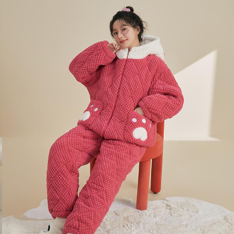 Autumn and Winter Pajamas Women s Coral Fleece New Three Layer Thickened Cotton Hooded Cute Fleece Home Fur Set
Autumn and Winter Pajamas Women s Coral Fleece New Three Layer Thickened Cotton Hooded Cute Fleece Home Fur Set