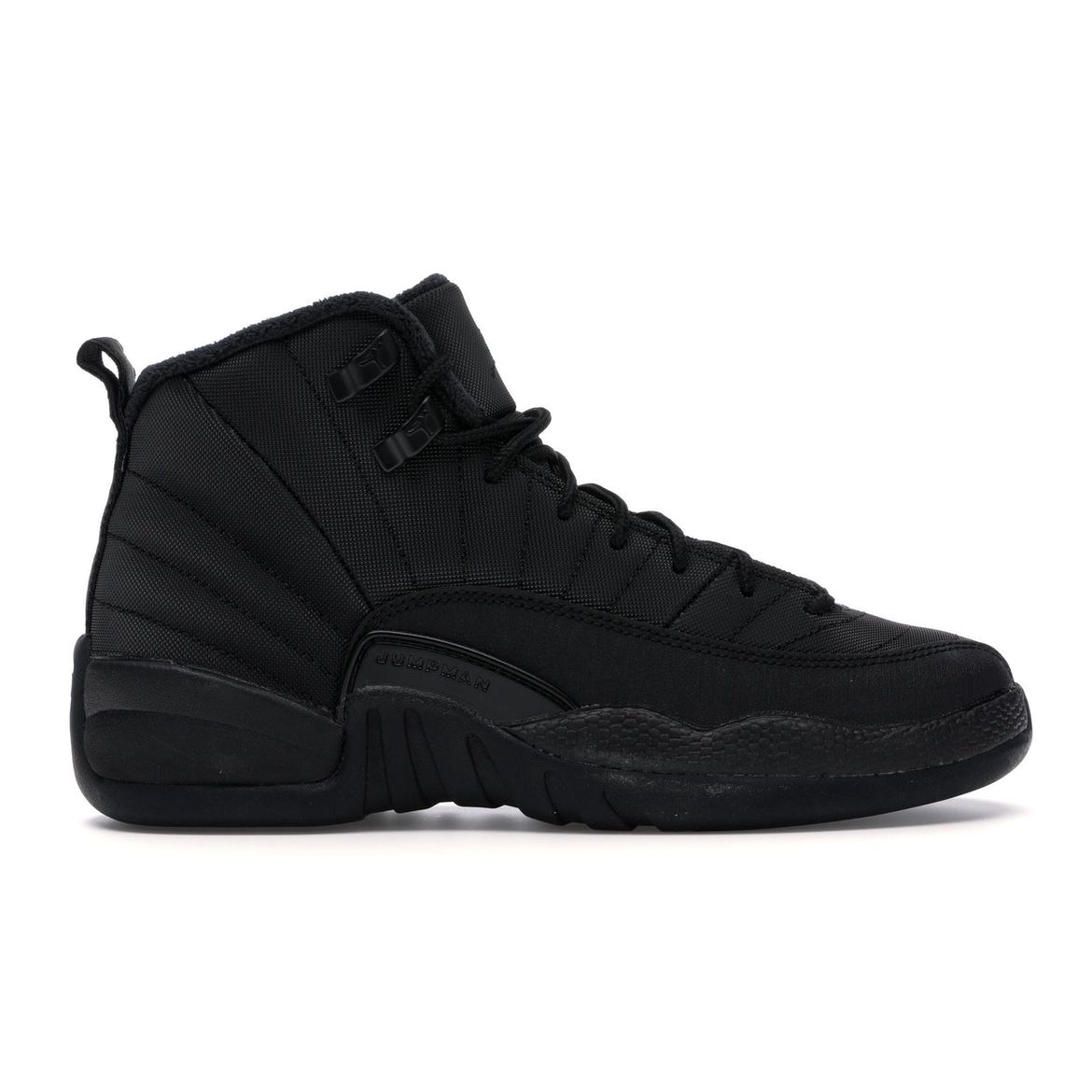 Детские кроссовки Air Jordan 12 Retro Winterized GS Triple Black черно-антрацитовые BQ6852-001 
Детские кроссовки Air Jordan 12 Retro Winterized GS Triple Black черно-антрацитовые BQ6852-001