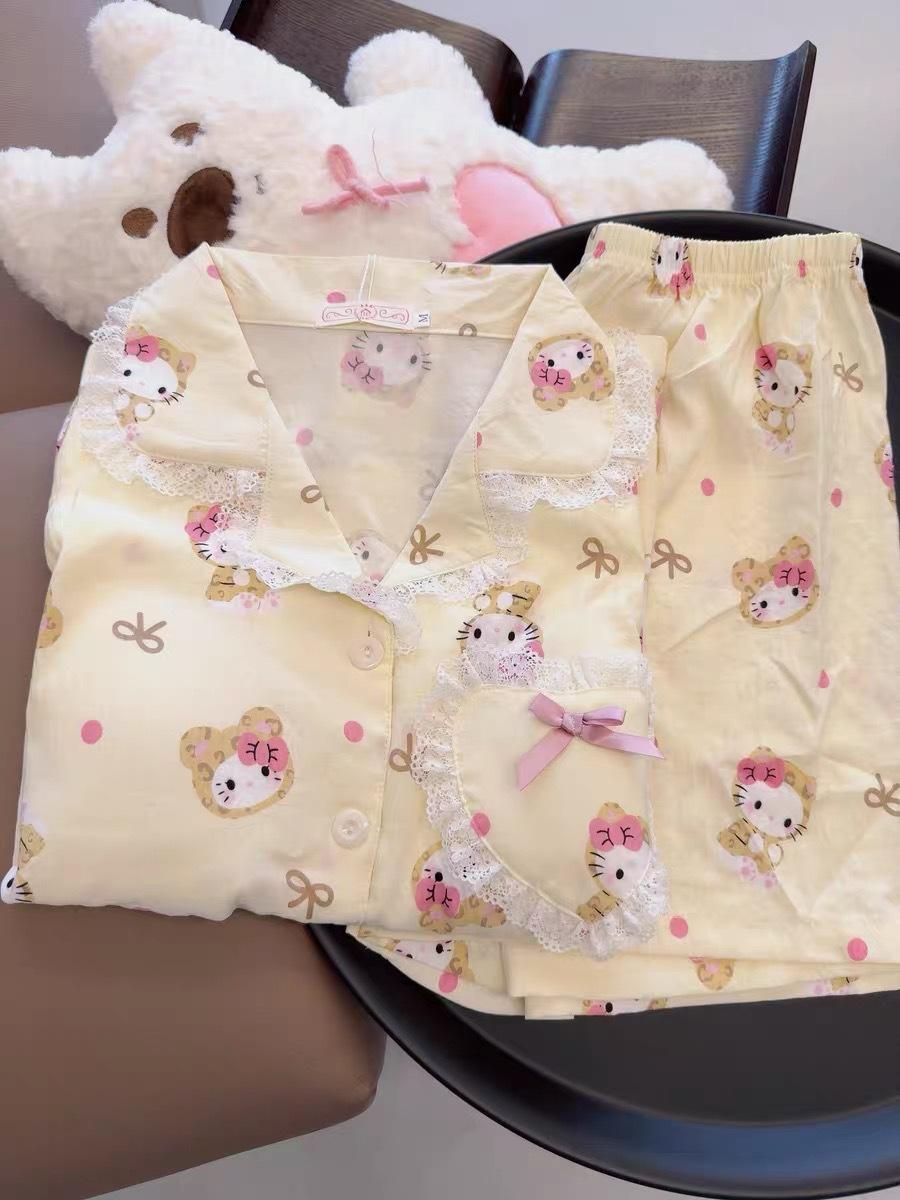 Yellow lace kitten pajamas women s summer short-sleeved shorts cardigan two-piece set girl sweet princess style loungewear S
Yellow lace kitten pajamas women s summer short-sleeved shorts cardigan two-piece set girl sweet princess style loungewear S