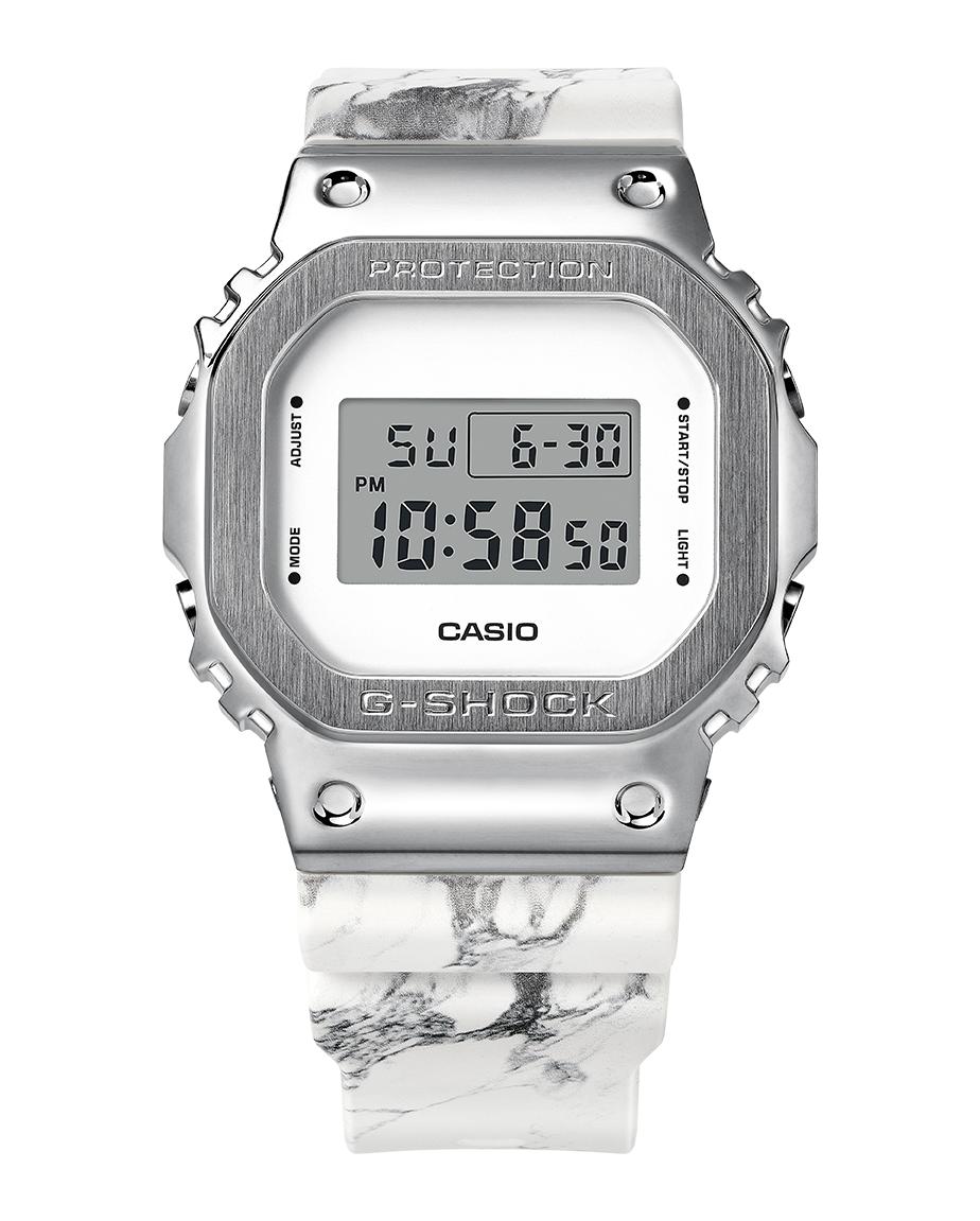Casio G-SHOCK Men s Stainless Steel 200M Water Resistant Shock Resistant Alarm Quartz Watch GM-5600MA-7 белый
Casio G-SHOCK Men s Stainless Steel 200M Water Resistant Shock Resistant Alarm Quartz Watch GM-5600MA-7 белый