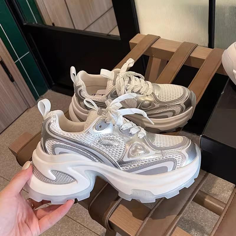 Silver thick-soled mesh dad shoes with inner laces to increase height and breathability 35
Silver thick-soled mesh dad shoes with inner laces to increase height and breathability 35