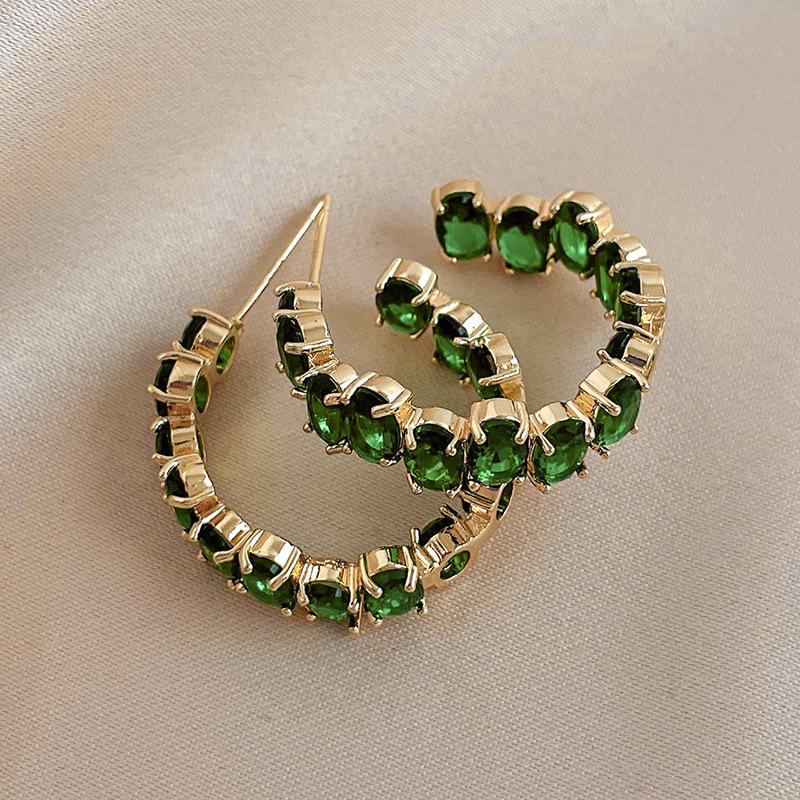 Silver Needle Retro Rhinestone Geometric Ear Cuffs - Chic European and American Fashion Earrings for Women
Silver Needle Retro Rhinestone Geometric Ear Cuffs - Chic European and American Fashion Earrings for Women