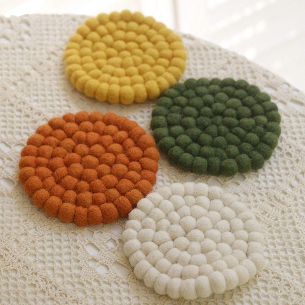 Hand Made Wool Felt Coasters Prevent Scalding Tableware Placemat Dinner Mats Table Display помаранчевий
Hand Made Wool Felt Coasters Prevent Scalding Tableware Placemat Dinner Mats Table Display помаранчевий