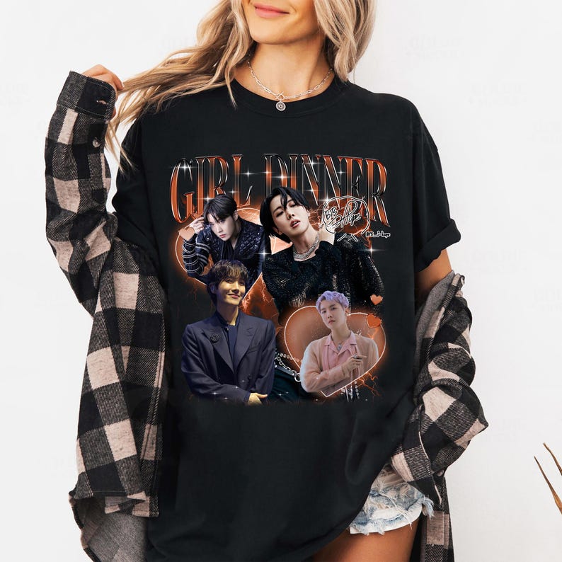 J-hope Girl Dinner T-shirt, Kpop Army Fan Tee Fashion Trendy Men Women Vintage Top Hip Hop Streetwear Oversized Tshirt Short Sleeve Casual Clothing S
J-hope Girl Dinner T-shirt, Kpop Army Fan Tee Fashion Trendy Men Women Vintage Top Hip Hop Streetwear Oversized Tshirt Short Sleeve Casual Clothing S
