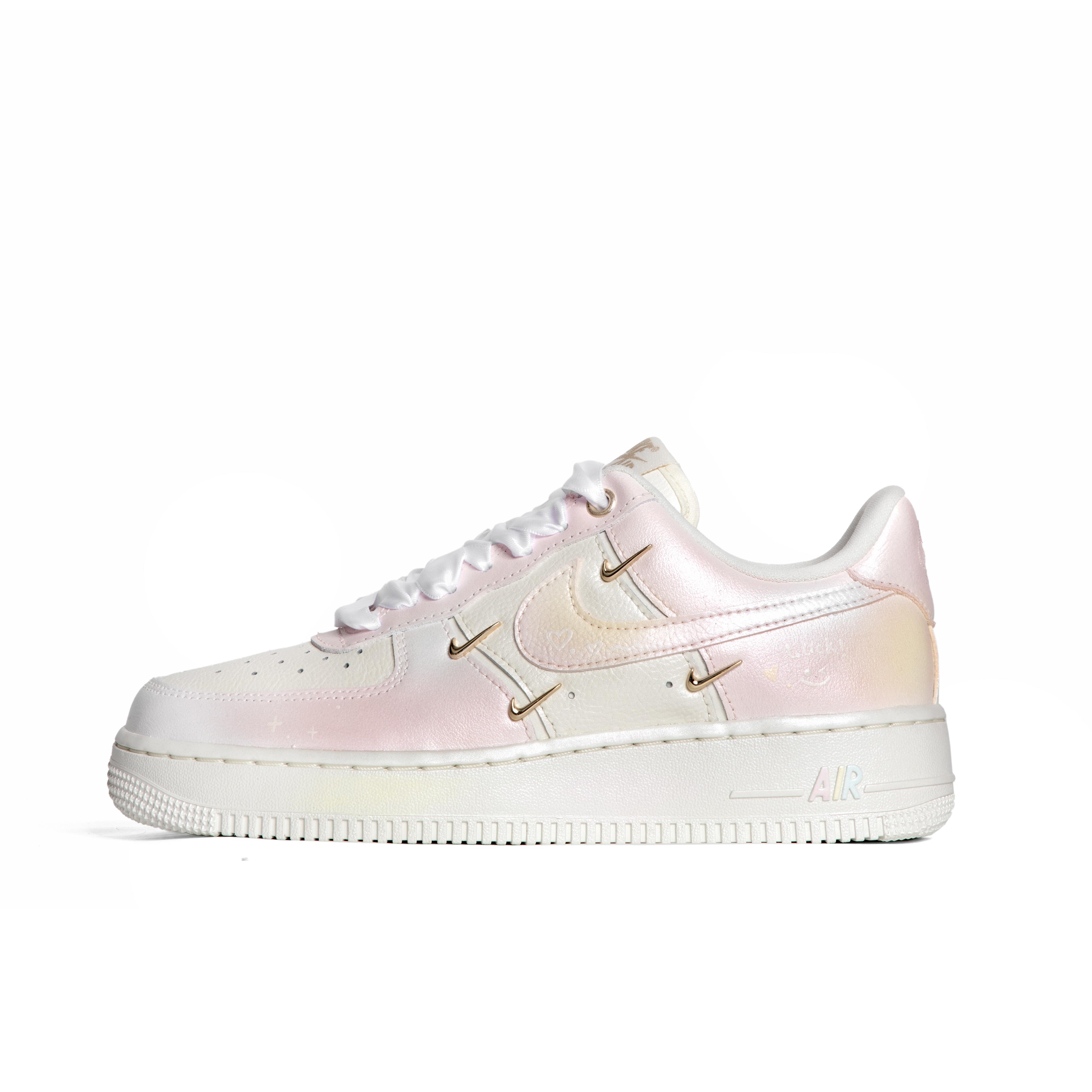 Nike Air Force 1 Patent Leather, Synthetic Leather Abrasion Resistant Low top Skateboard Shoes Women s FV3654-111(Team186- ) 38
Nike Air Force 1 Patent Leather, Synthetic Leather Abrasion Resistant Low top Skateboard Shoes Women s FV3654-111(Team186- ) 38