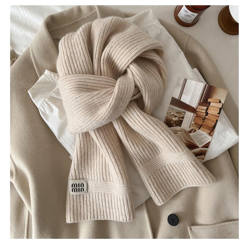 Korean Version Beige Grey 100% Pure Wool Knitted Scarf for Female Couples Solid Color Scarf for Men in Winter 160*20cm
Korean Version Beige Grey 100% Pure Wool Knitted Scarf for Female Couples Solid Color Scarf for Men in Winter 160*20cm