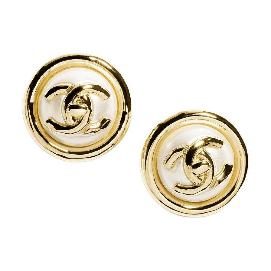 Сережки Chanel Double C Круглі Тривимірні Металеві Жіночі Сережки Золоті ABD690-B17152-NZ538 Box+Padding Board,F,Gold
Сережки Chanel Double C Круглі Тривимірні Металеві Жіночі Сережки Золоті ABD690-B17152-NZ538 Box+Padding Board,F,Gold
