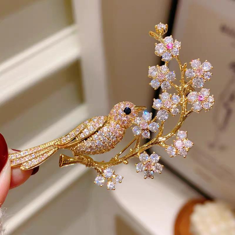 Artistic Magpie Brooch Pin With Flower Accent Stylish Jewelry for Women Apparel and Formal Attire
Artistic Magpie Brooch Pin With Flower Accent Stylish Jewelry for Women Apparel and Formal Attire