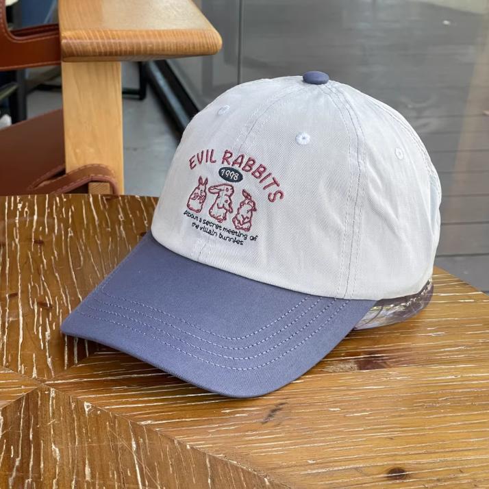 Korean Style Color Block Baseball Cap Cotton Mesh Breathable Hat with Embroidered Letters for Women Outdoor Casual Fashion Wear Adjustable темно-синього кольору
Korean Style Color Block Baseball Cap Cotton Mesh Breathable Hat with Embroidered Letters for Women Outdoor Casual Fashion Wear Adjustable темно-синього кольору