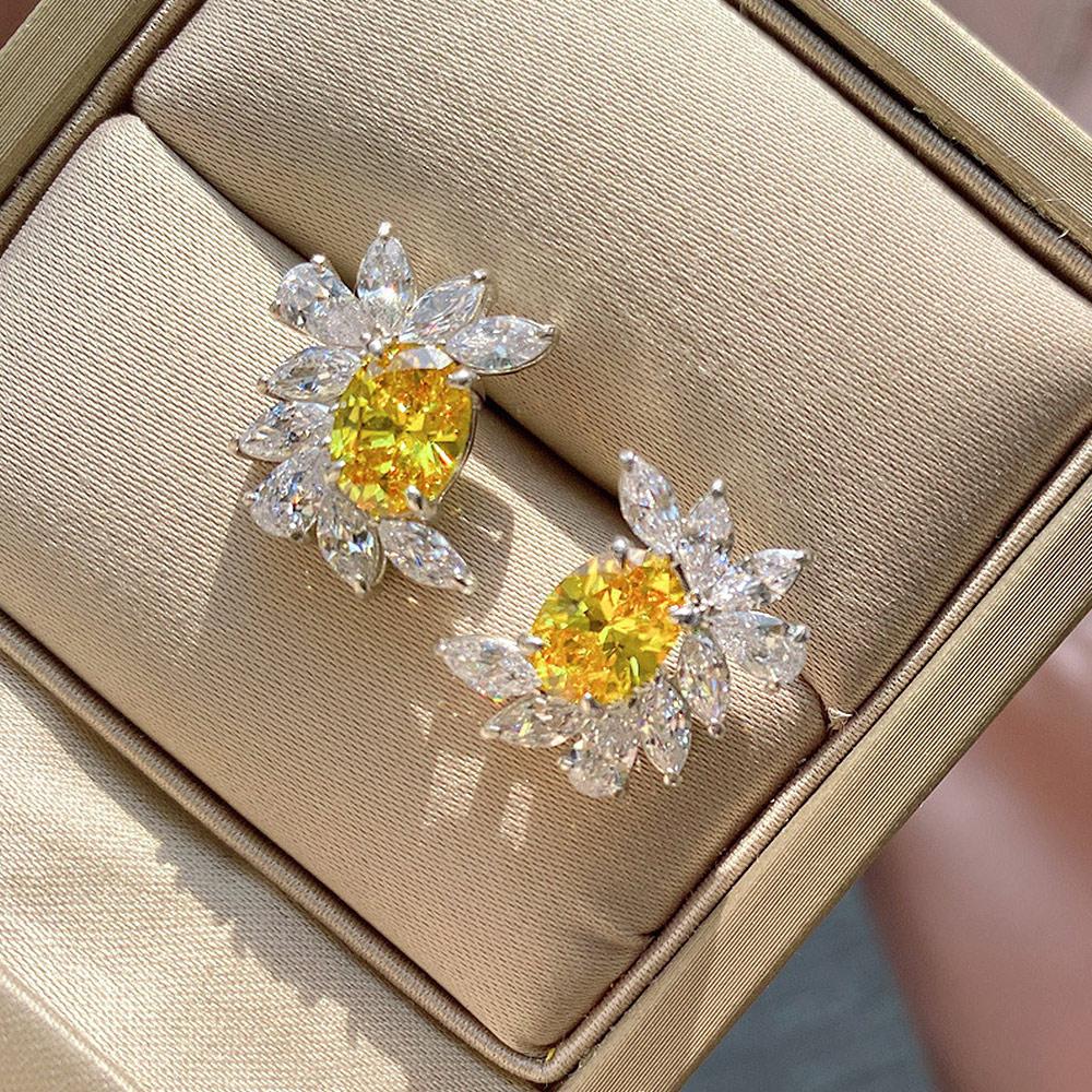 Huitan Trendy Luxury Brilliant Crystal/Yellow CZ Stud Earrings Women Fancy Bride Wedding Earrings Birthday Gift Fashion Zircon
Huitan Trendy Luxury Brilliant Crystal/Yellow CZ Stud Earrings Women Fancy Bride Wedding Earrings Birthday Gift Fashion Zircon