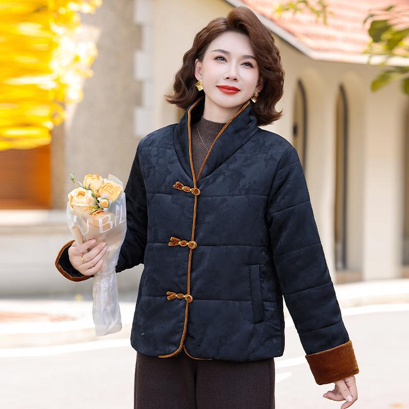 New Chinese Style Winter Down Cotton Jacket for Middle-Aged & Elderly Women - Short, Warm Grandma Outerwear 2XL (105-120 jin) чорний
New Chinese Style Winter Down Cotton Jacket for Middle-Aged & Elderly Women - Short, Warm Grandma Outerwear 2XL (105-120 jin) чорний