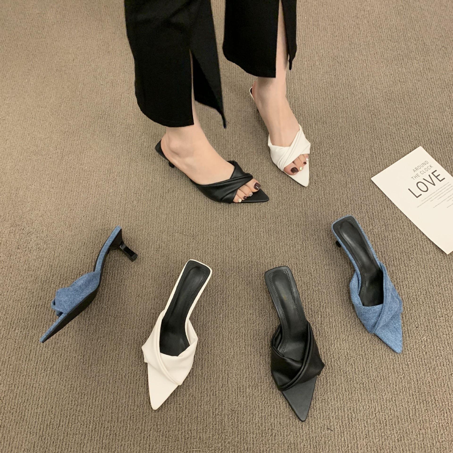 2025 spring pointed open-toed denim blue outer slippers fairy style stiletto high heel one-word drag bow sandals 39
2025 spring pointed open-toed denim blue outer slippers fairy style stiletto high heel one-word drag bow sandals 39