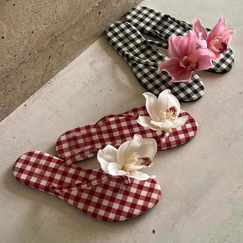 Thailand! Niche design flower flip-flops sandals 2025 summer new casual versatile beach pinch cold slippers 40 червоний
Thailand! Niche design flower flip-flops sandals 2025 summer new casual versatile beach pinch cold slippers 40 червоний