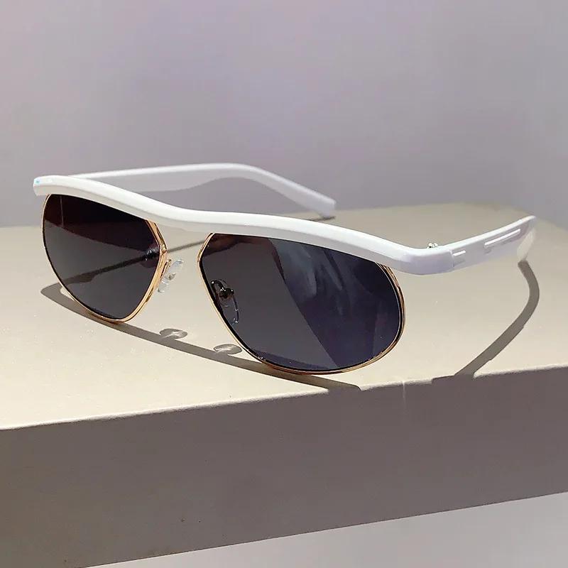 Stylish Vintage Heterotypic Sunglasses Women For Men Luxurious Brand Style Designer Sun Glasses Punk Popular Outdoor Use Driving Eyeglasses
Stylish Vintage Heterotypic Sunglasses Women For Men Luxurious Brand Style Designer Sun Glasses Punk Popular Outdoor Use Driving Eyeglasses