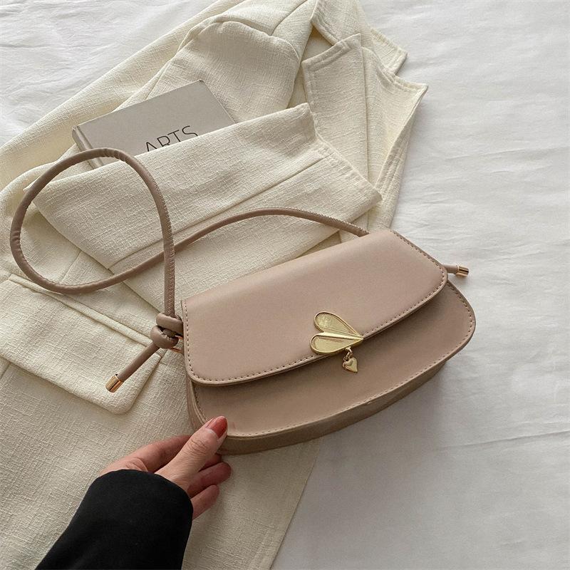 Популярная в этом году модная корейская версия ретро маленькая сумка женская 2025 ранняя весна новая универсальная сумка-мессенджер ins маленькая квадратная сумка хаки
Популярная в этом году модная корейская версия ретро маленькая сумка женская 2025 ранняя весна новая универсальная сумка-мессенджер ins маленькая квадратная сумка хаки