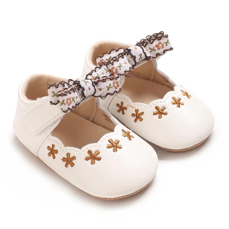Baby girl princess shoes cute and breathable bow for young children anti slip flower casual sports shoes baby soft soled shoes 0-6 Months
Baby girl princess shoes cute and breathable bow for young children anti slip flower casual sports shoes baby soft soled shoes 0-6 Months