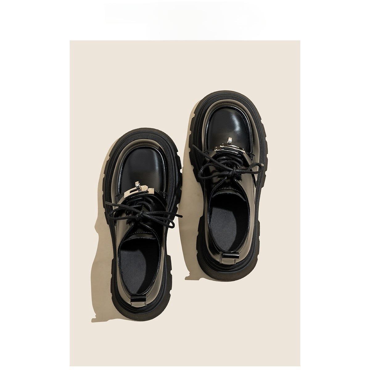 Черные кожаные туфли на шнуровке, маленькие, женские, весенние, новые, в британском стиле, универсальные, одинарные туфли для женщин 40 чёрный
Черные кожаные туфли на шнуровке, маленькие, женские, весенние, новые, в британском стиле, универсальные, одинарные туфли для женщин 40 чёрный