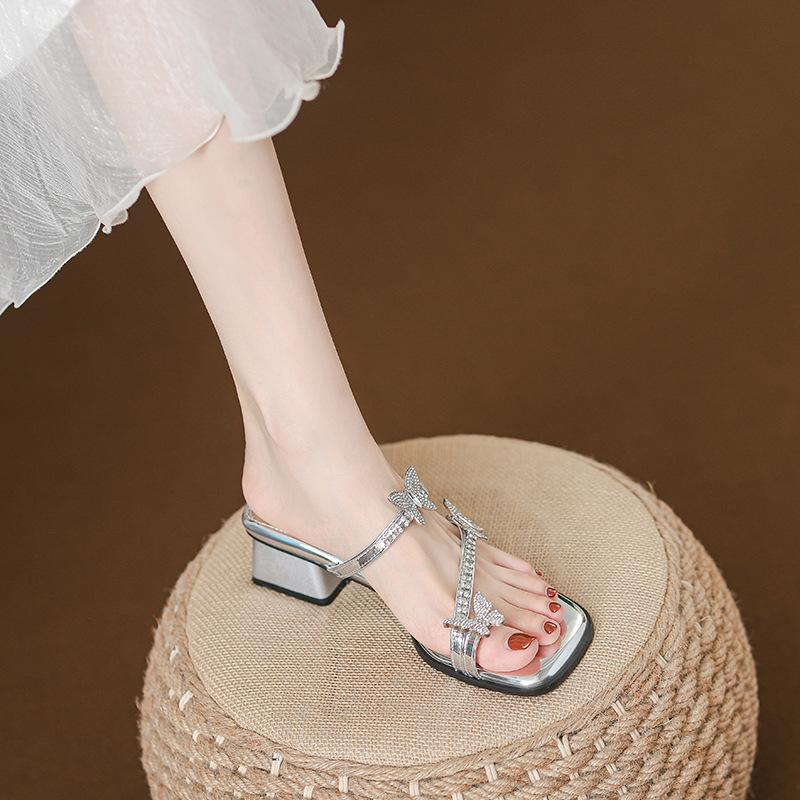 2025 New Square Head Cross Silver Rhinestone with High Thick Heel Cool Slippers Children s Premium Summer 34
2025 New Square Head Cross Silver Rhinestone with High Thick Heel Cool Slippers Children s Premium Summer 34