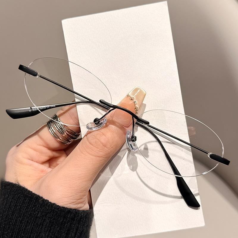 Small face ultra-light rimless glasses female myopia can be matched with degree cat glasses frame Internet celebrity high intelligence rimless
Small face ultra-light rimless glasses female myopia can be matched with degree cat glasses frame Internet celebrity high intelligence rimless