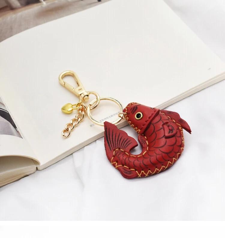Genuine leather good luck koi fish first layer cowhide bag pendant handmade car keychain holiday national style hand account
Genuine leather good luck koi fish first layer cowhide bag pendant handmade car keychain holiday national style hand account