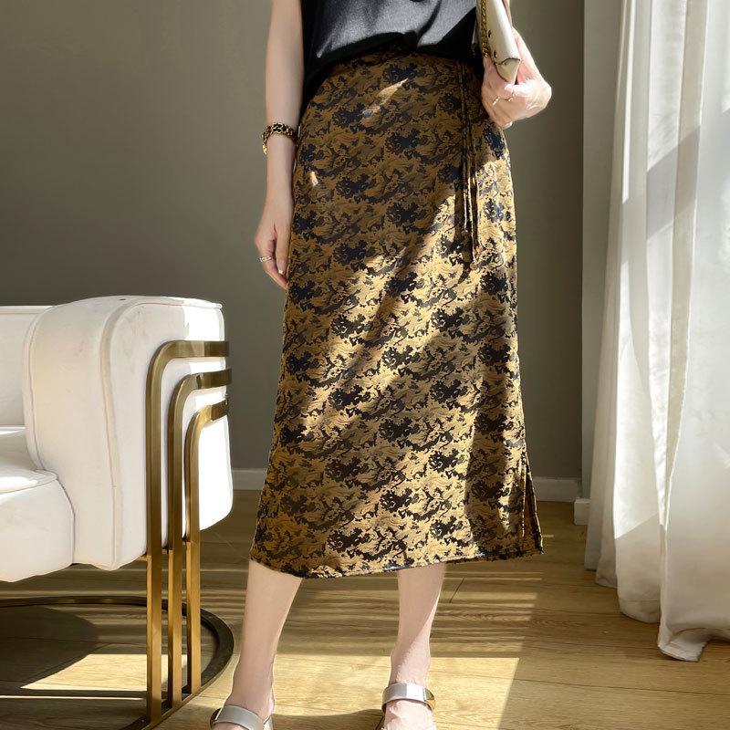Летняя женская юбка в стиле ретро с жаккардовым узором «облака» и боковым разрезом, 2025 XL
Летняя женская юбка в стиле ретро с жаккардовым узором «облака» и боковым разрезом, 2025 XL