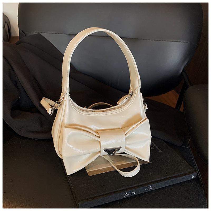 Женская сумка-багет под мышкой, новая нишевая модная трендовая сумка через плечо с контрастным цветом из мягкой кожи на молнии белый
Женская сумка-багет под мышкой, новая нишевая модная трендовая сумка через плечо с контрастным цветом из мягкой кожи на молнии белый