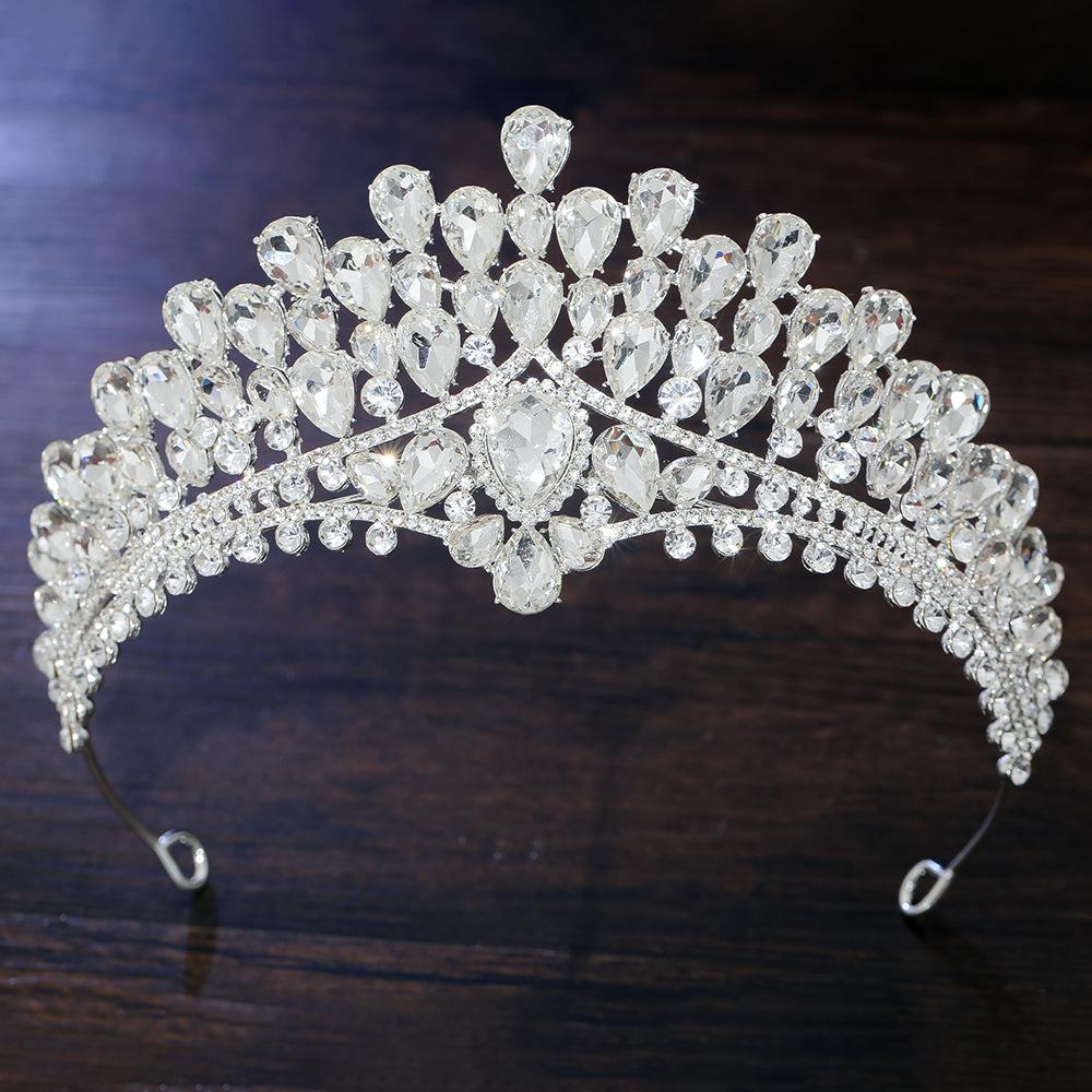 DIEZI Baroque Princess Queen AB Crystal Tiara For Women Girls Wedding Party Luxury Vintage Queen Crown Hair Dress Accessories серебряный
DIEZI Baroque Princess Queen AB Crystal Tiara For Women Girls Wedding Party Luxury Vintage Queen Crown Hair Dress Accessories серебряный