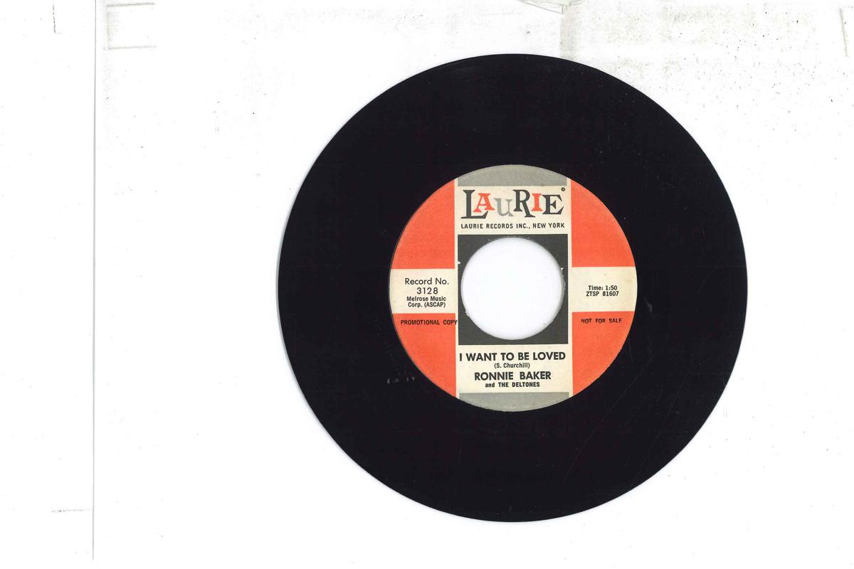 7inch Record RONNIE BAKER DELTONES I Want To Be Loved My Story 3128 LAURIE 1962 US Rock Used
7inch Record RONNIE BAKER DELTONES I Want To Be Loved My Story 3128 LAURIE 1962 US Rock Used