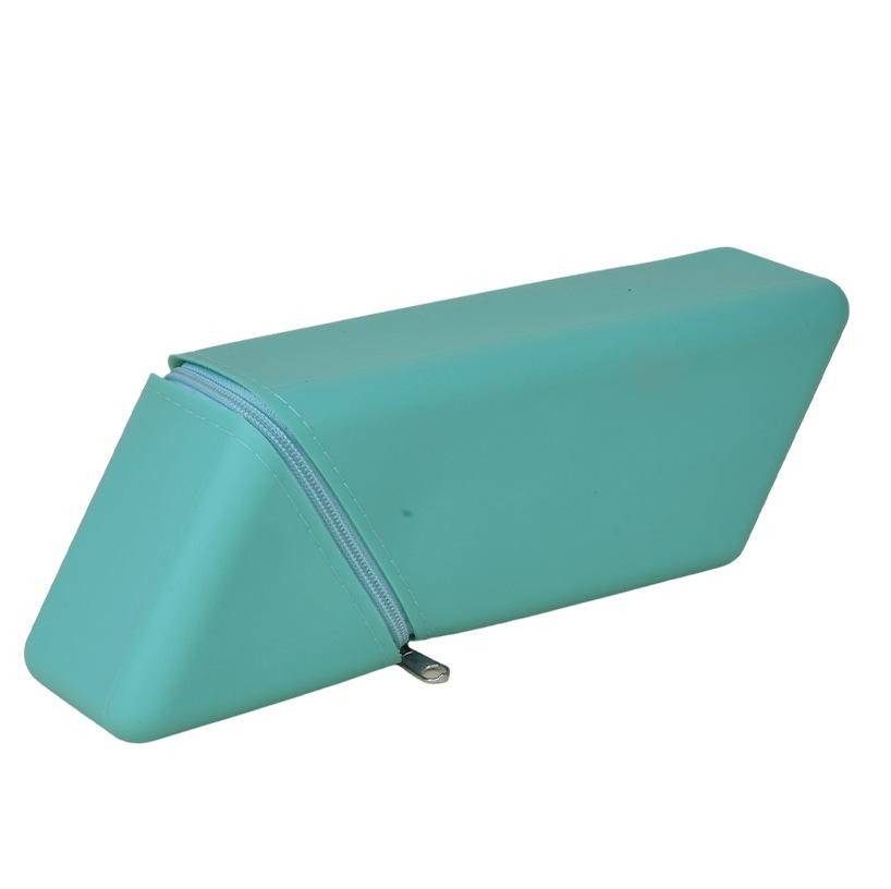 Silicone Desktop Dual-purpose Student Simple Pencil Bag Diamond Zipper Silicone Stationery Storage Bag Stationery Pen Bag зелений
Silicone Desktop Dual-purpose Student Simple Pencil Bag Diamond Zipper Silicone Stationery Storage Bag Stationery Pen Bag зелений