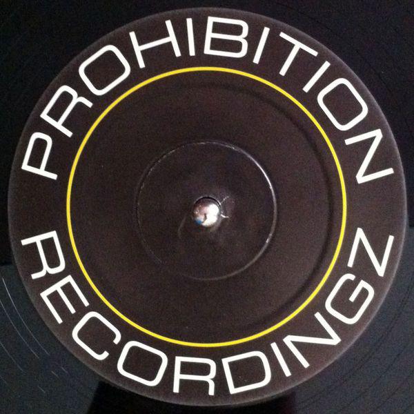 12-дюймовая пластинка DJ SAPPO / TRIPWIRE - What Iz It / Гангстеры PHB002 Запрет Запись 1996 Великобритания Танцевальная и Электронная Б/У
12-дюймовая пластинка DJ SAPPO / TRIPWIRE - What Iz It / Гангстеры PHB002 Запрет Запись 1996 Великобритания Танцевальная и Электронная Б/У