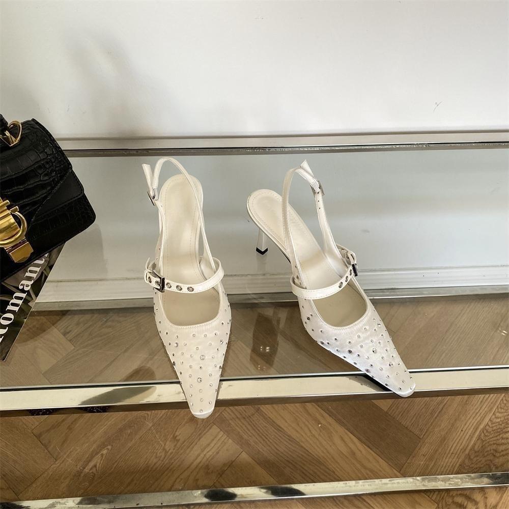 Spring and summer design sense sequins pointed stilettos light mouth single shoes women s one-word buckle with cool slippers 35
Spring and summer design sense sequins pointed stilettos light mouth single shoes women s one-word buckle with cool slippers 35