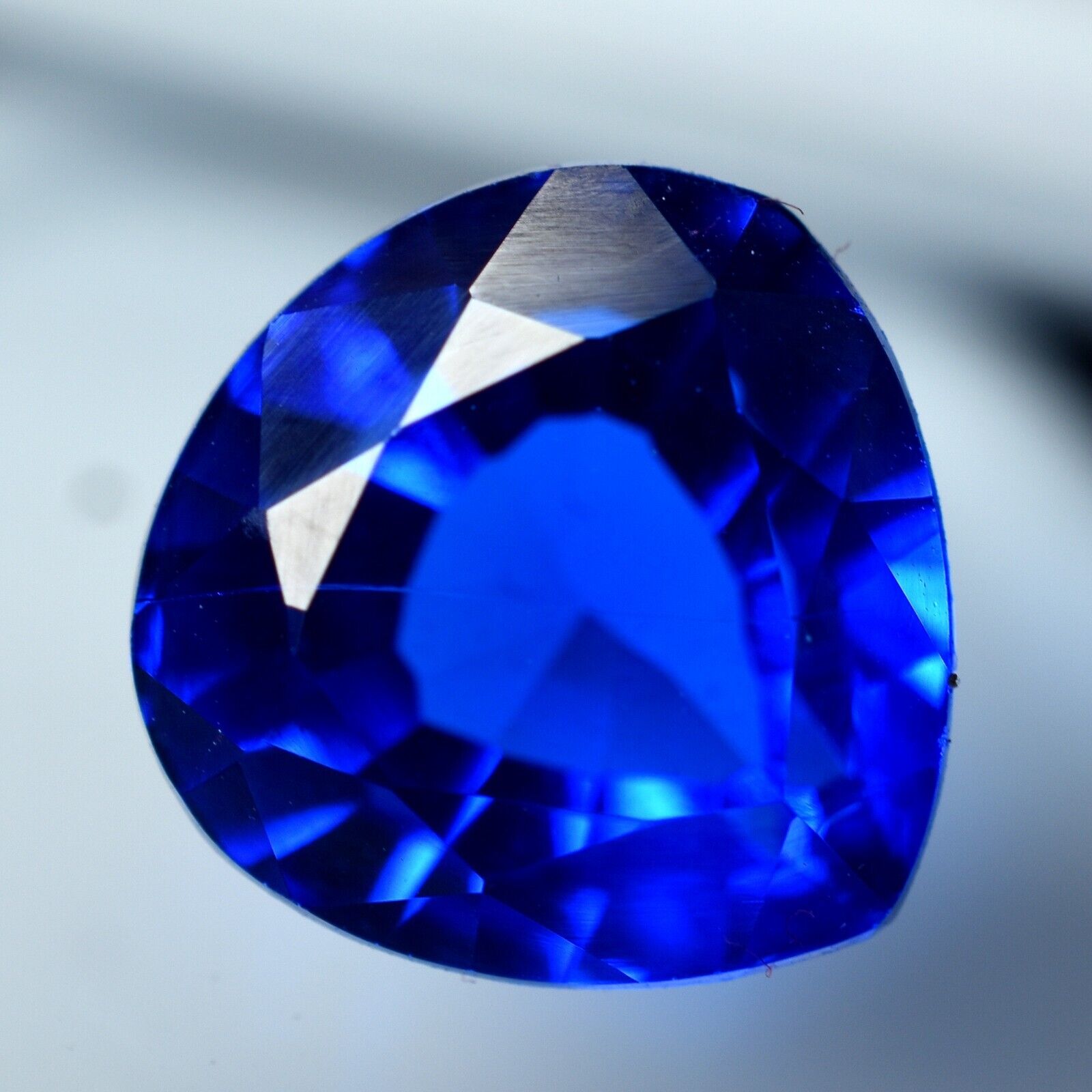 CERTIFIED Natural Blue Tanzanite 7.50 Ct Pear Cut Jewelry Grade Loose Gemstone 13 mm Approx. синій
CERTIFIED Natural Blue Tanzanite 7.50 Ct Pear Cut Jewelry Grade Loose Gemstone 13 mm Approx. синій
