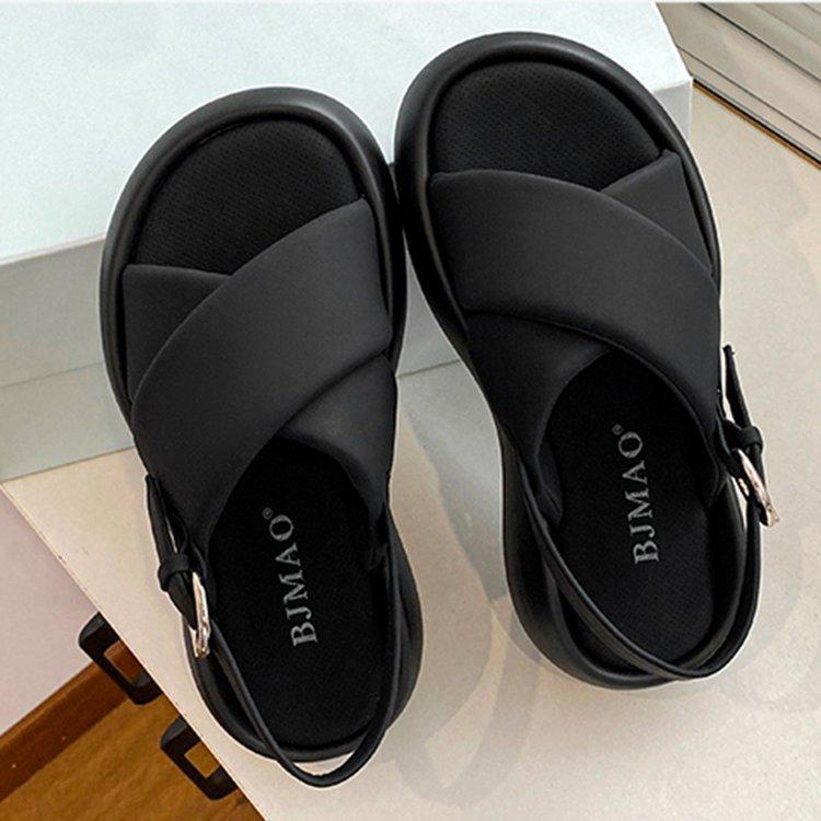 Platform sandals women s summer new outer wear high-end Roman shoes stepping on shit cross slippers 35 чорний
Platform sandals women s summer new outer wear high-end Roman shoes stepping on shit cross slippers 35 чорний