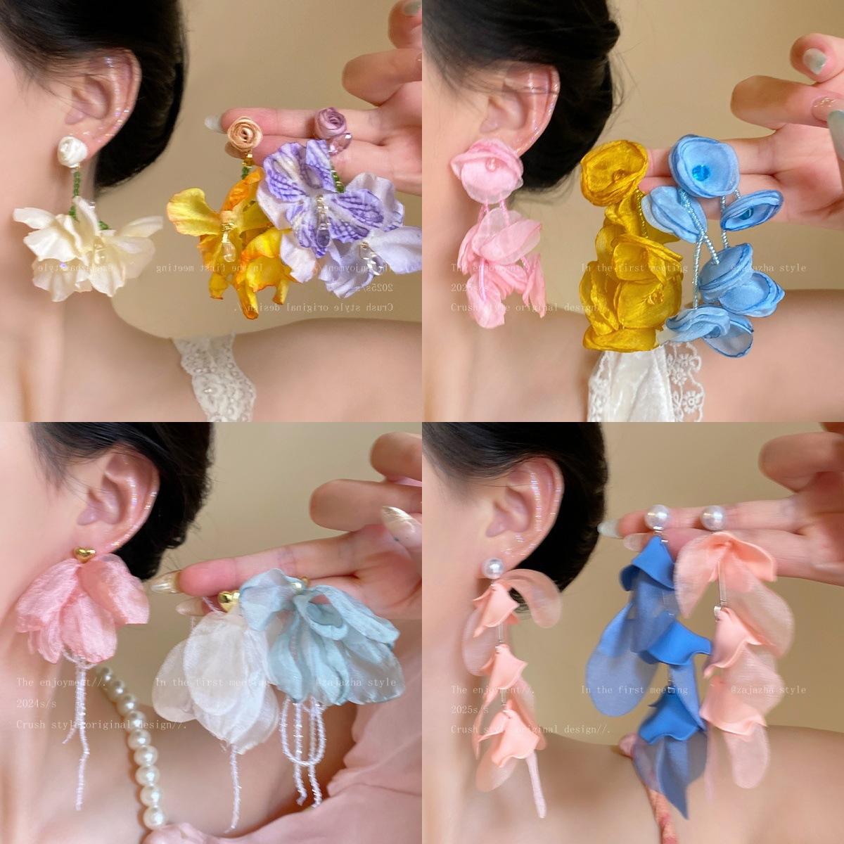 Summer Flower Tassel Earrings Sweet Versatile Stud Earrings Fashion Niche Premium Earrings
Summer Flower Tassel Earrings Sweet Versatile Stud Earrings Fashion Niche Premium Earrings