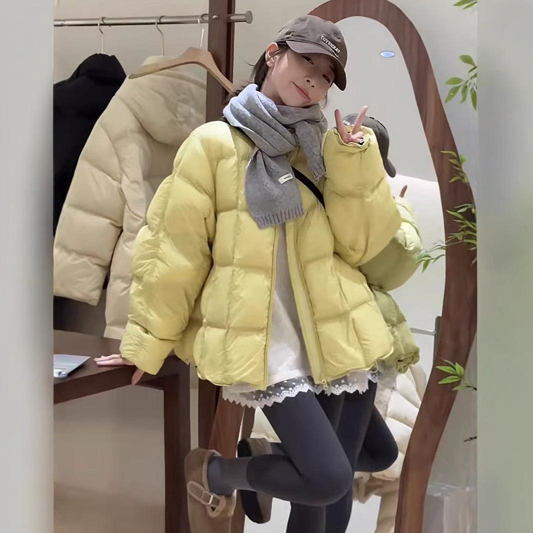 Korean Style Plaid Cotton Jacket for Women - 2024 Winter Collection: Warm, Loose, and Versatile Large
Korean Style Plaid Cotton Jacket for Women - 2024 Winter Collection: Warm, Loose, and Versatile Large