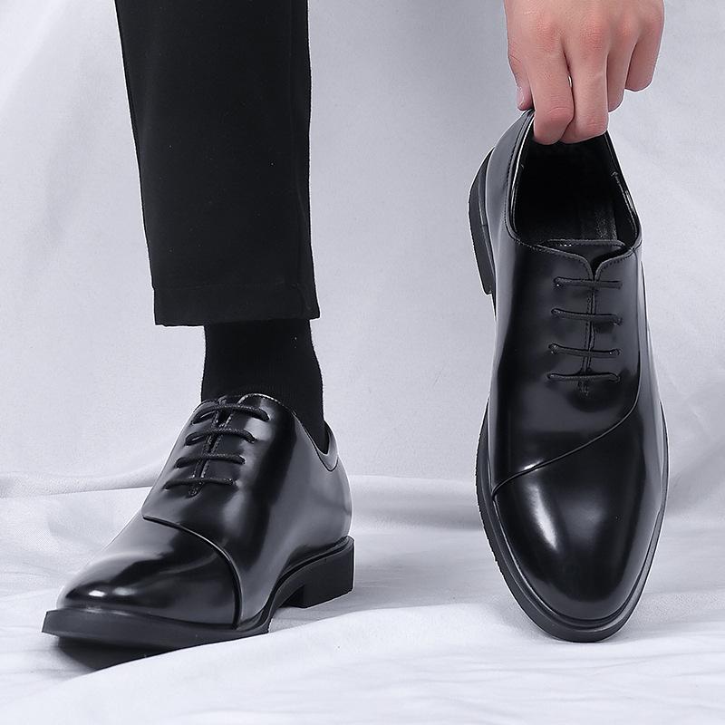 Leather shoes men s new business dress men s youth Korean version British pointed head trend soft sole inner height increase groom wedding shoes 37
Leather shoes men s new business dress men s youth Korean version British pointed head trend soft sole inner height increase groom wedding shoes 37