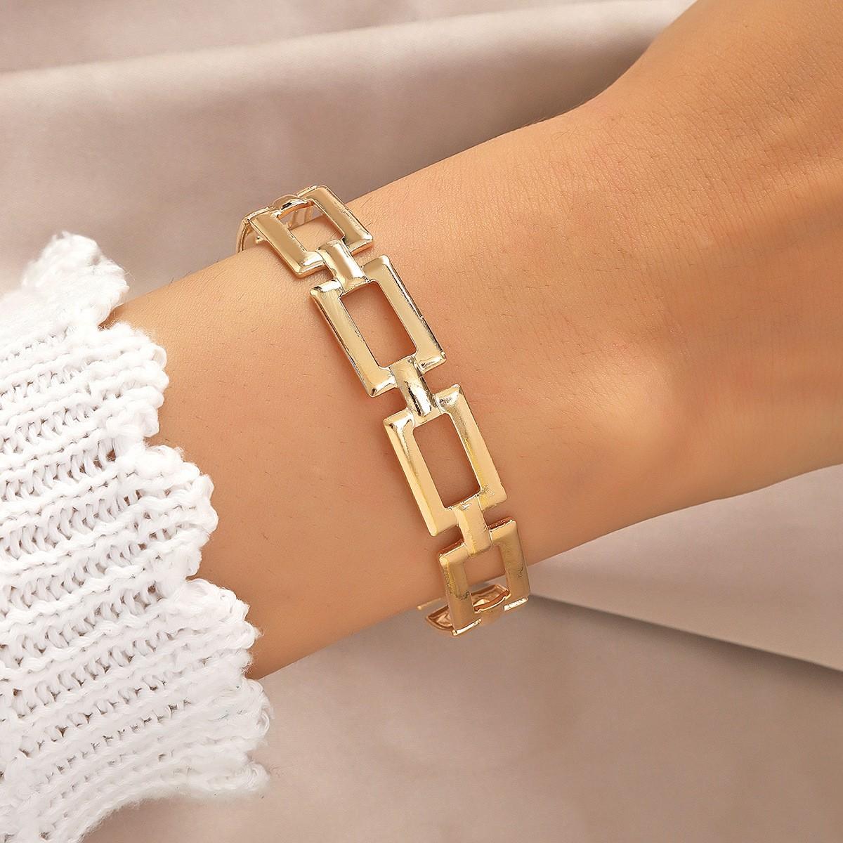 Модный женский браслет, модный, высококачественный, элегантный, многофункциональный браслет One Size золотой
Модный женский браслет, модный, высококачественный, элегантный, многофункциональный браслет One Size золотой