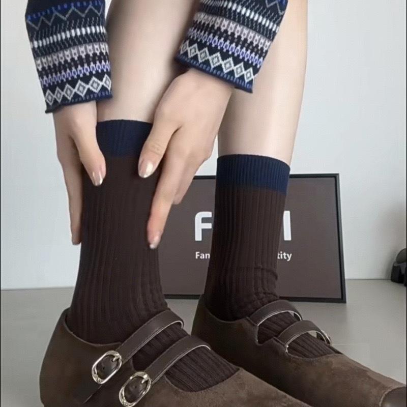 Autumn And Winter Retro Navy Blue Brown Socks Women S Medium Tube Stacking Socks Trendy Versatile Not Leg Zhuji Socks Industry One size fits all
Autumn And Winter Retro Navy Blue Brown Socks Women S Medium Tube Stacking Socks Trendy Versatile Not Leg Zhuji Socks Industry One size fits all
