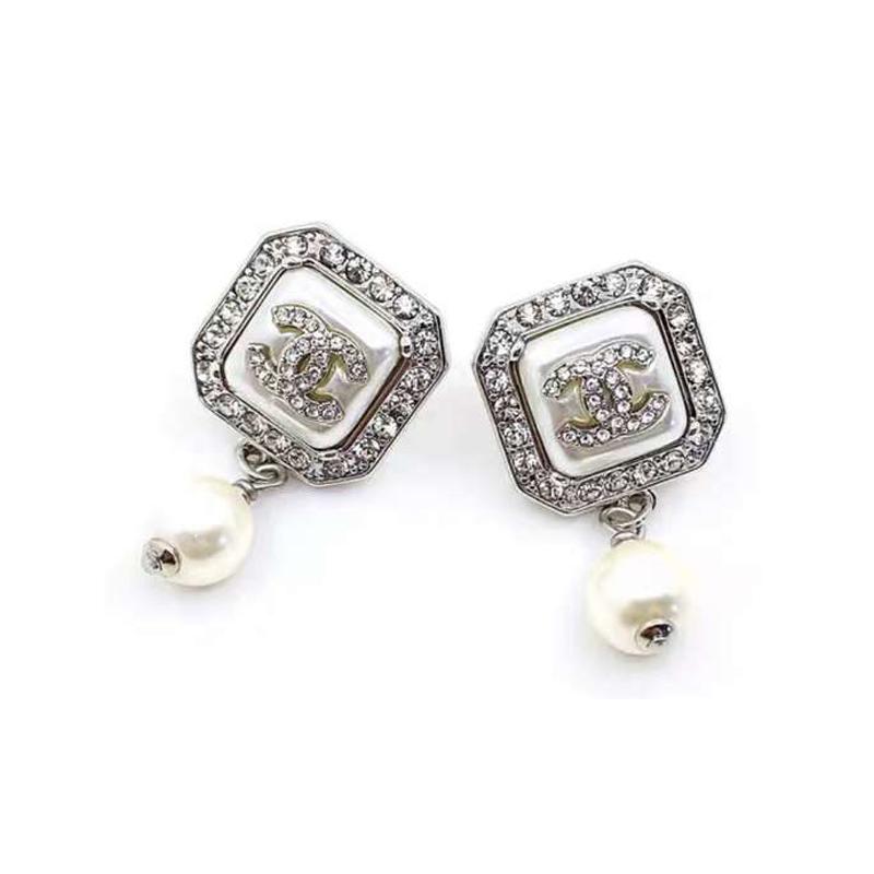 CHANEL double C earrings silver срібний
CHANEL double C earrings silver срібний