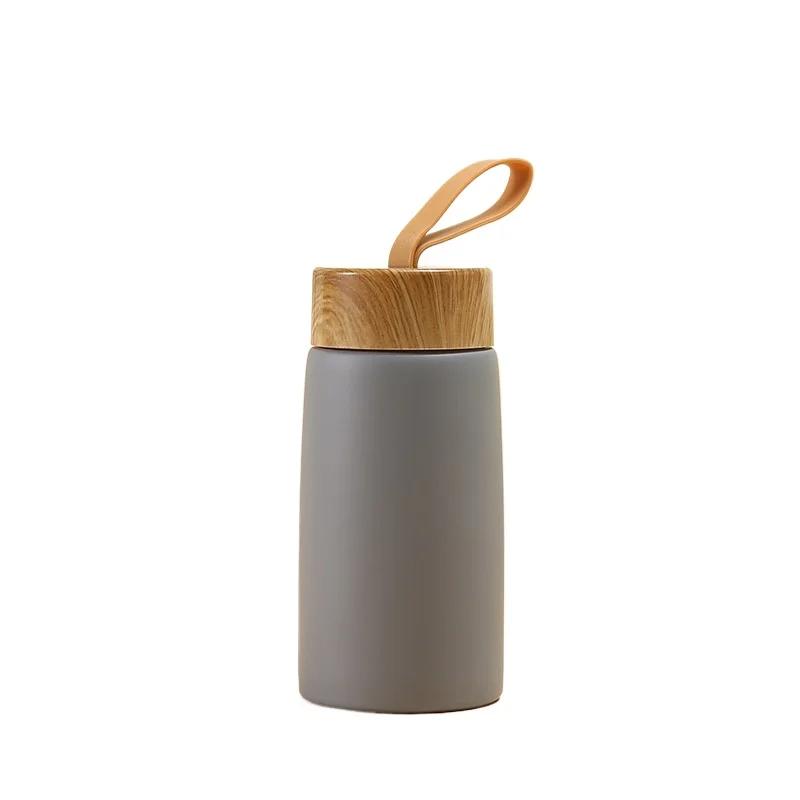 1PC New Style Mini Thermos Cup Creative Wood Grain Cover Portable Vacuum Stainless Steel Water Cup Student High Value Pocket Cup 280ml сірий
1PC New Style Mini Thermos Cup Creative Wood Grain Cover Portable Vacuum Stainless Steel Water Cup Student High Value Pocket Cup 280ml сірий