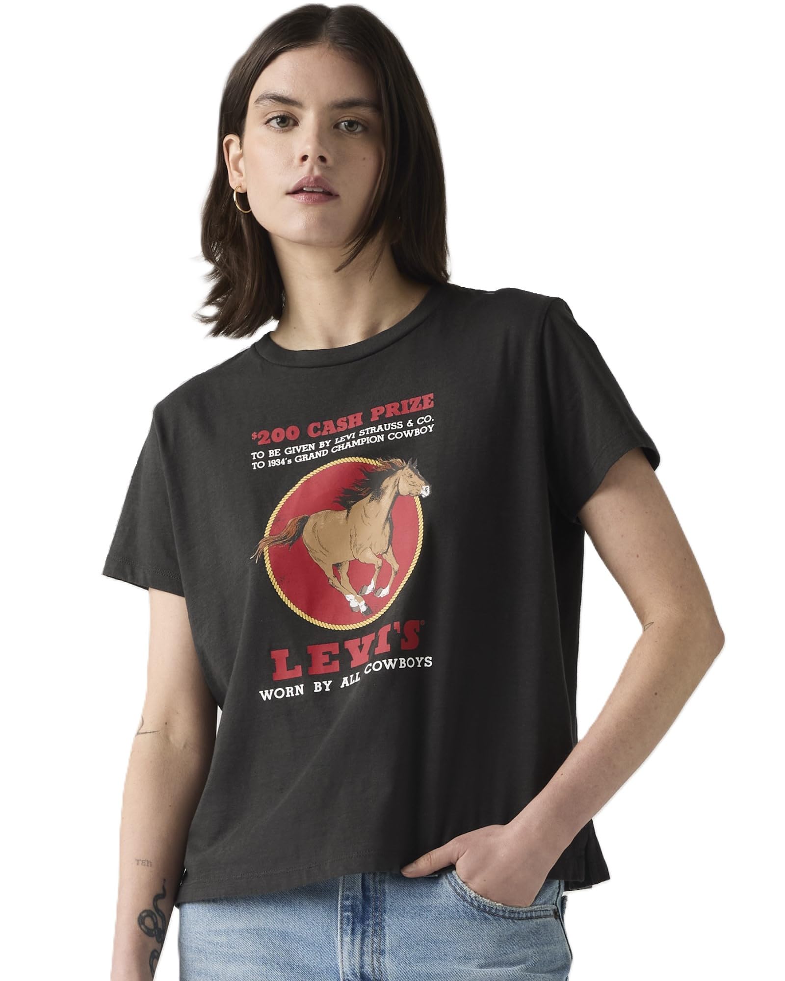 Женская футболка Levi s с графическим принтом, короткий рукав, Boxy Fit, A8804-0063, размер US L
Женская футболка Levi s с графическим принтом, короткий рукав, Boxy Fit, A8804-0063, размер US L